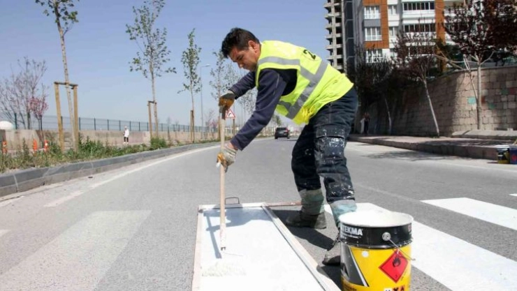 Talas'ın yollarına güven ve konfor çizgileri