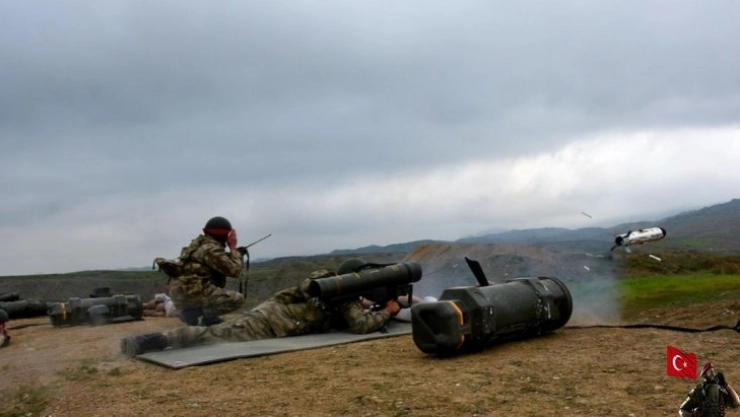 Tanksavar eğitiminde tam isabet