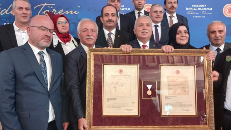 Tarihi Vefa Borcu Ödendi: Trabzon, 101 Yıl Sonra İstiklal Madalyası'na Kavuştu