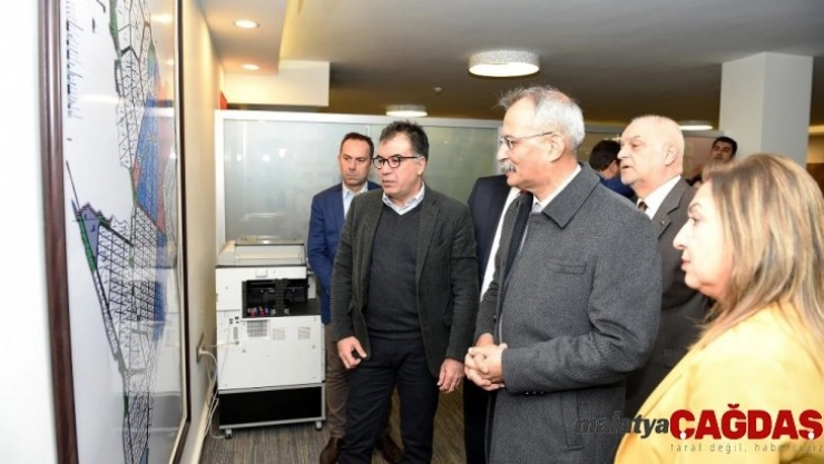 Tarsus Belediyesi, yeni OSB'den 18 adet sanayi parseli satın aldı