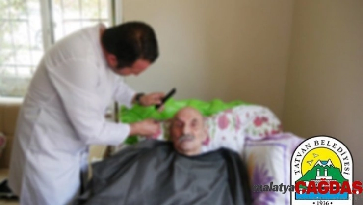 Tatvan Belediyesi'nden evde tıraş hizmeti