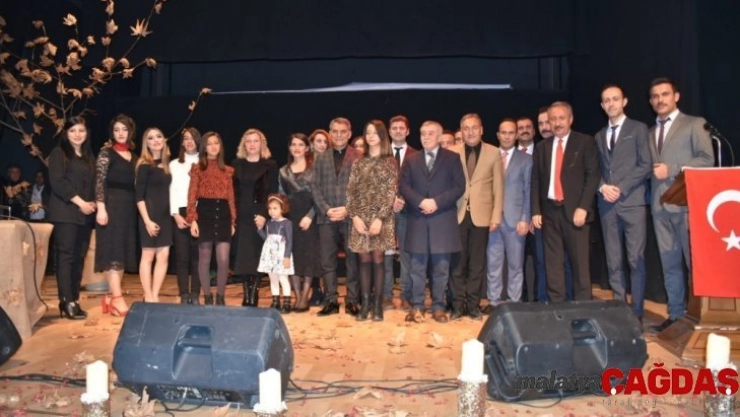 Tatvan'da kum sanatı gösterisi