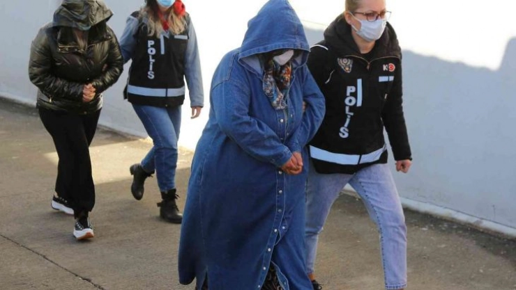 Tefeci operasyonunda 5 tutuklama