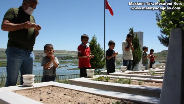Terör örgütü PKK yüzünden bayramda ellerini öpecekleri babaları olmayacak