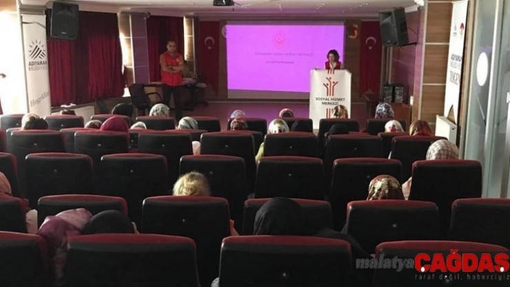 TOGEM'den kursiyerlerine aile eğitim programı