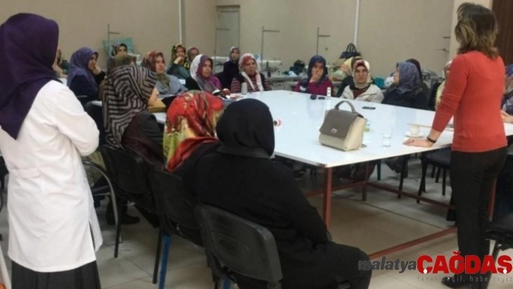 TOGEM kursiyerleri obezite konusunda bilgilendirildi