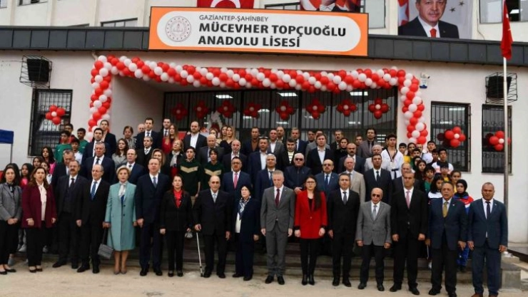 Topçuoğlu ailesinin eğitime desteği sürüyor