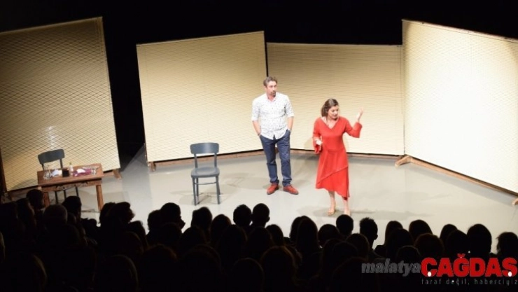 Topuklu Terlik Süt Yapar'a Bursalılardan tam puan