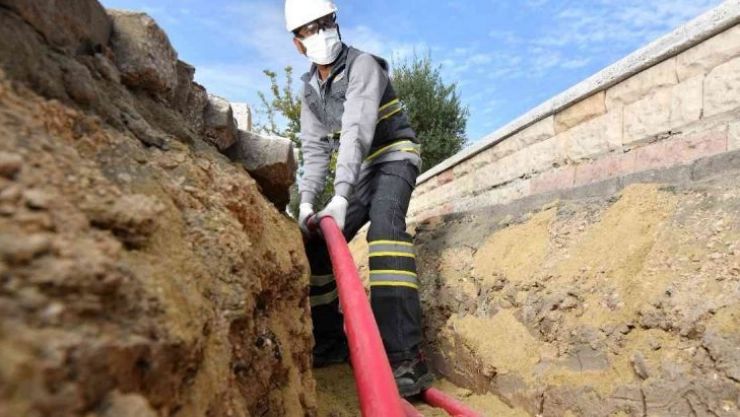 Toroslar EDAŞ, Adana'yı bakım ve yatırımlarıyla aydınlattı