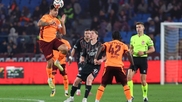 Trabzonspor Kupada Turladı: Vanspor FK'yı 2-0 Mağlup Etti