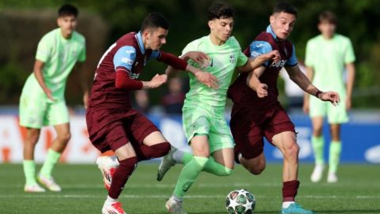 Trabzonspor, UEFA Gençlik Ligi'nde İkinci Oldu