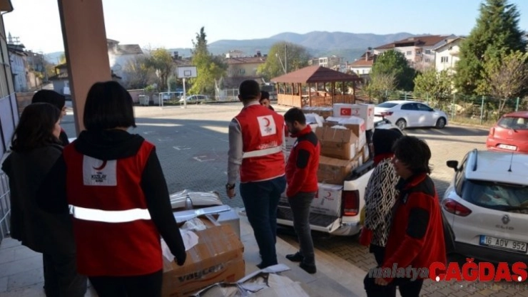 Türk Kızılay Orhaneli'de mutluluğu paylaştı