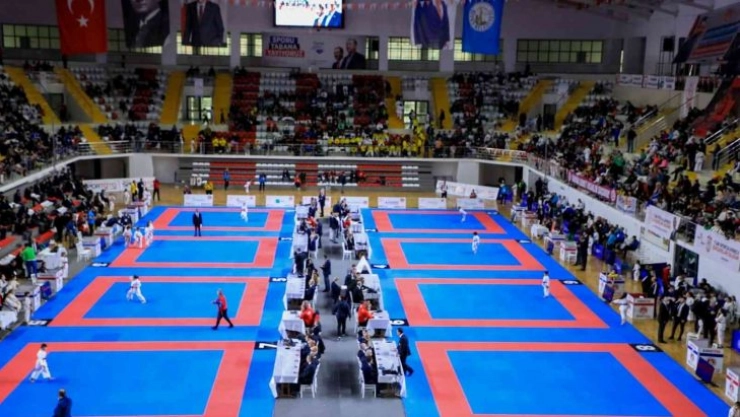 Türkiye Karate Şampiyonası, Sivas'ta başladı