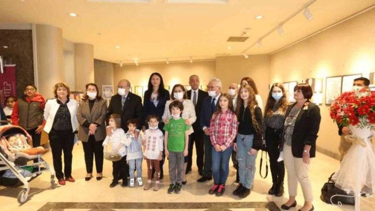 Türkiye ve Romanya çocuk resim sergisi açıldı