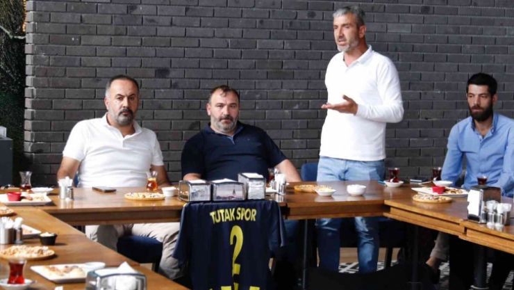 Tutakspor şampiyonluk hedefi ile yola çıktı