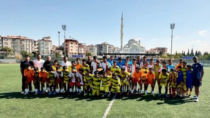U14-U15 Maçında Skoru Değil, Birlik Kazandı!