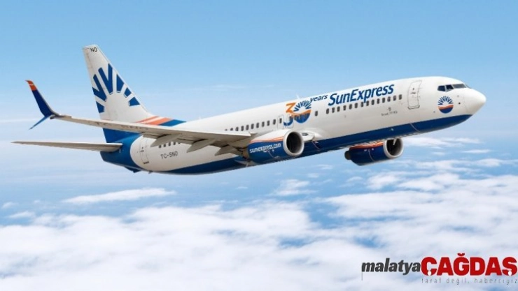 Uçuşta kullanılan plastik ürünler geri dönüştürülebilir malzemelerle değiştiriliyor