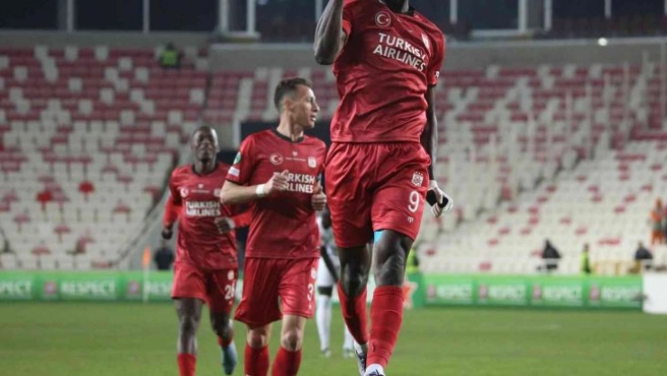 Sivasspor: 3 - CFR Cluj: 0