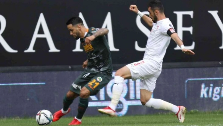 Uğur Çiftçi kırmızı kart gördü! Galatasaray maçında yok