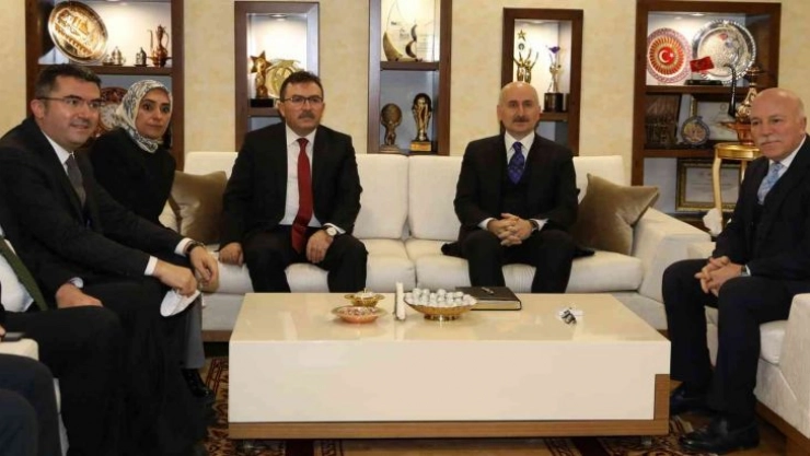 Ulaştırma ve Altyapı Bakanı Karaismailoğlu'ndan Büyükşehir'e ziyaret