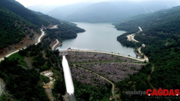 Uludağ'da kar Bursa'yı sevindirdi...Barajlar dolmaya başladı
