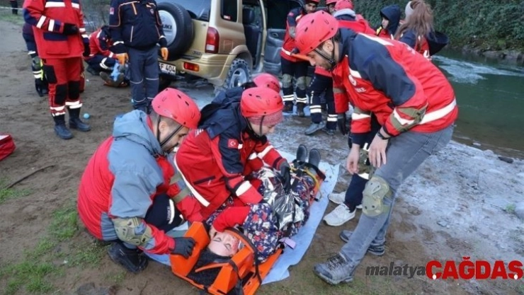 UMKE gönüllüleri için eğitim kampı düzenlendi