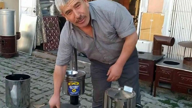 Unutulmaya yüz tutmuş mesleğini, alışagelmişin dışında ki modellerle yaşatıyor