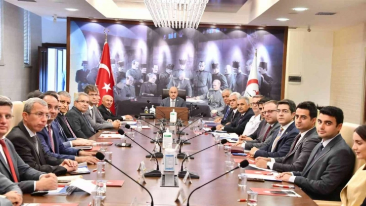 Vali Dağlı: 'Samsun'da 14 yeni okul inşaatı devam ediyor'