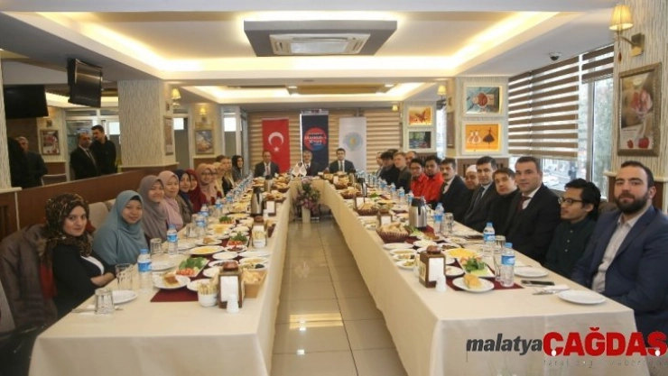 Vali Ekinci, 'Sizler artık birer gönül elçilerimizsiniz'