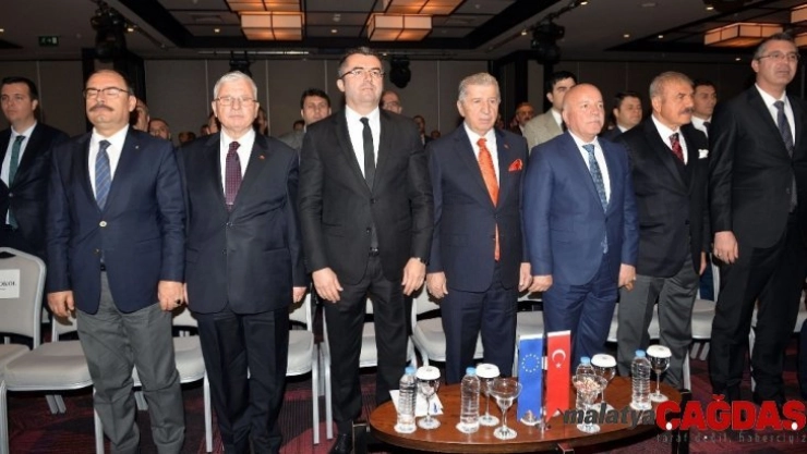 Vali Memiş Mahalli İdarelerin önemine değindi