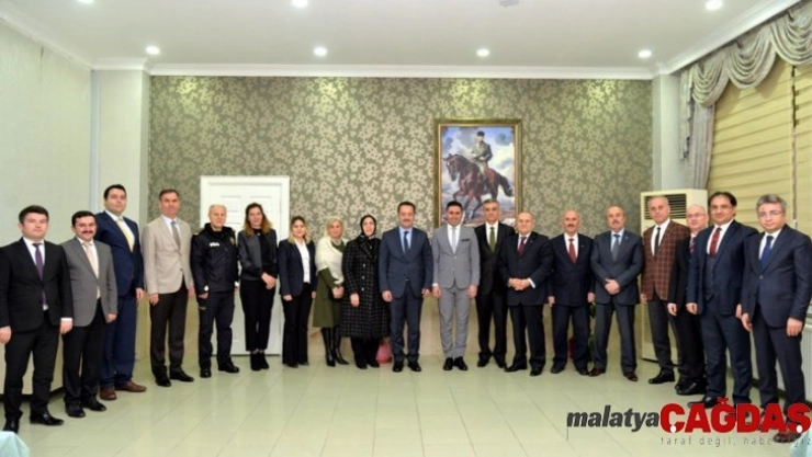 Vali Şentürk, mülki idare amirleriyle bir araya geldi