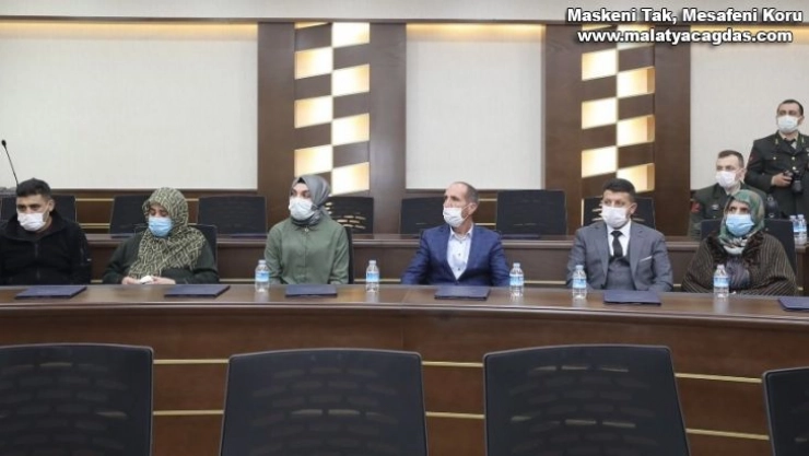 Vali Varol'un katılımıyla 'Devlet Övünç Madalyası ve Beratı Tevcih Töreni' düzenlendi