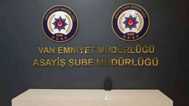 Van'da değişik suçlardan 19 kişi tutuklandı