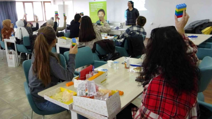 Van'da öğretmenlere Lego ve STEAM eğitimi