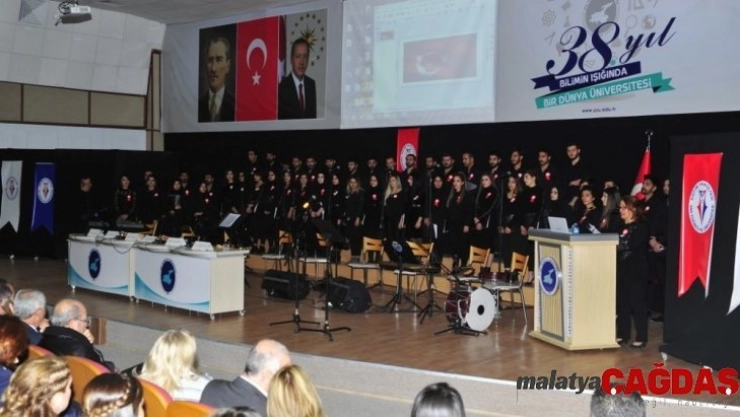 Van YYÜ'de Öğretmenler Günü kutlandı