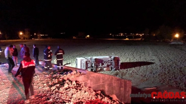 Van'da askeri araç kaza yaptı: 26 yaralı