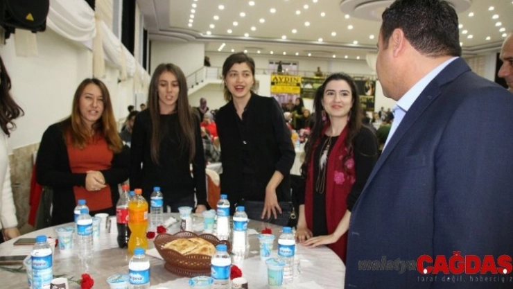 Varto'da 24 Kasım Öğretmenler Günü etkinliği