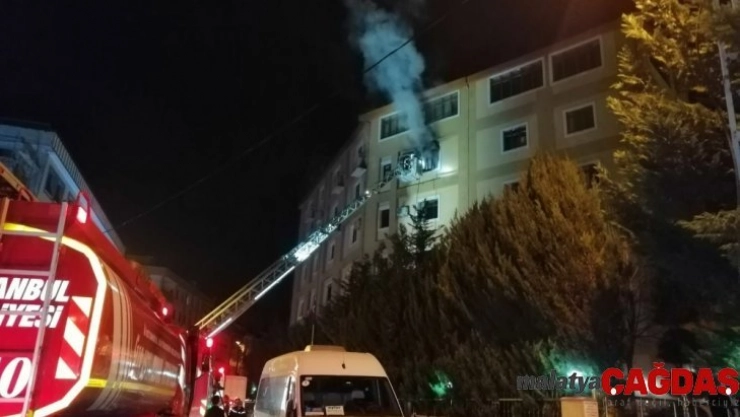 Yanan kurs binasında öğrencilerin olmaması faciayı önledi