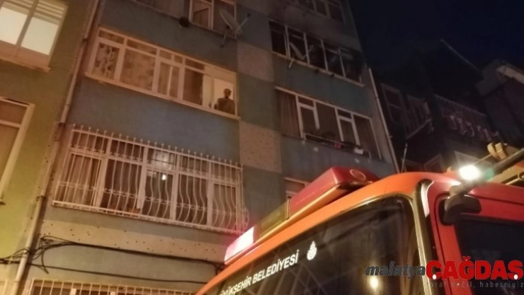 Yangın esnasında şüpheli ölüm polisi harekete geçirdi