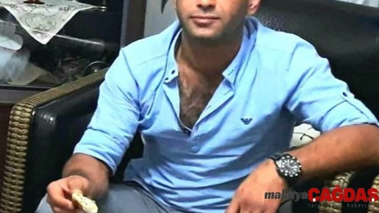 Yayaya çarpınca durmayan sürücü aracındaki hasarı kontrol etmek için durdu