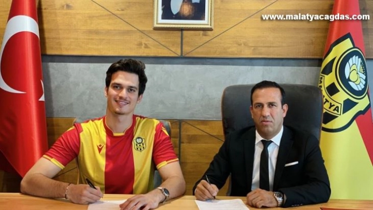 Ahmet Oytun Özdoğan ile 3 yıllık sözleşme imzaladı
