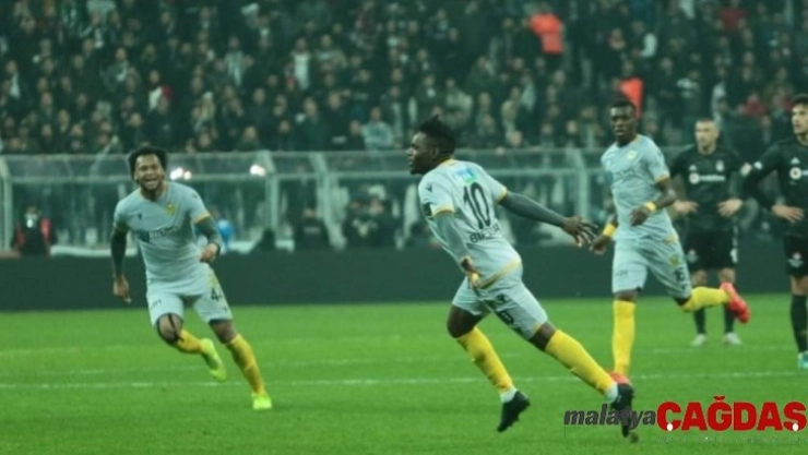 Bifouma ile sözleşme yeniledi