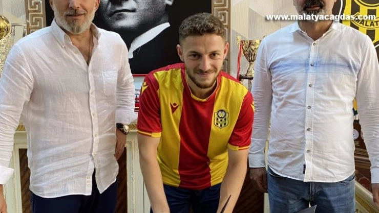 Genç  forvetin sözleşmesi uzatıldı