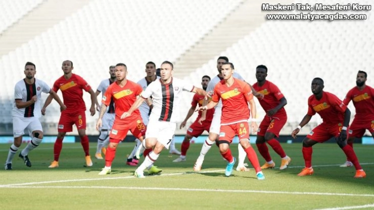 En farklı mağlubiyeti Karagümrük karşısında yaşadı