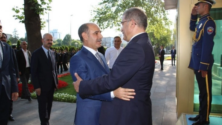 Yenimahalle buram buram kahve koktu