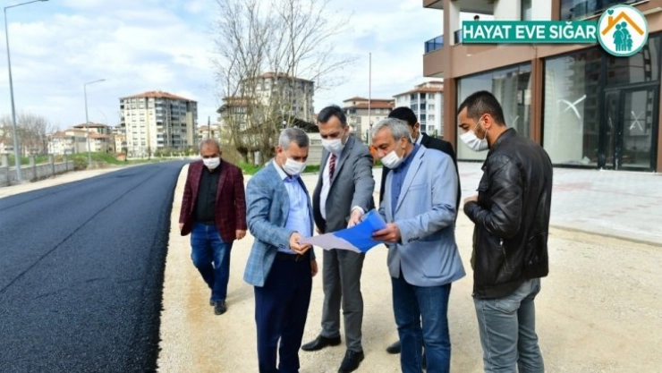 Yeşilyurt'ta asfalt çalışmaları son sürat