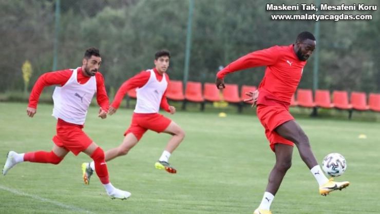 Yiğidolar günü üç idmanla tamamladı