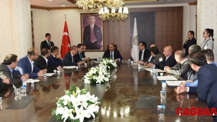 Yikob, 60 taşınmazı belediyelere devretti