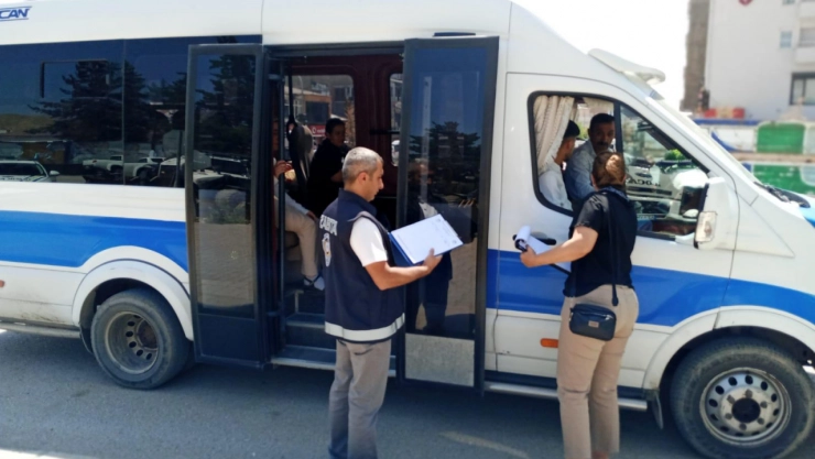 Yüksekova'da Toplu Taşıma Araçlarına Sıkı Denetim