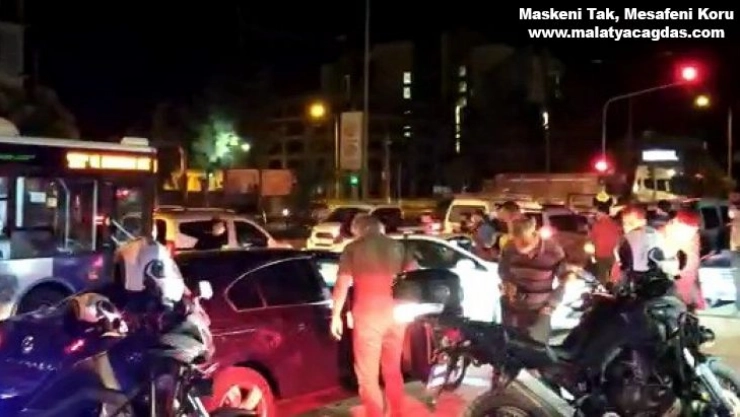 Yumruklu kavgada 4 kişi gözaltına alındı